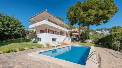Villa with beautiful sea views in Costa den Blanes Villa with beautiful sea views in Costa den Blanes